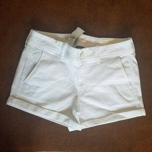 American Eagle twill shorts